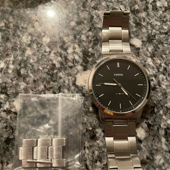 FOSSIL MENS WATCH - Picture 2 of 3